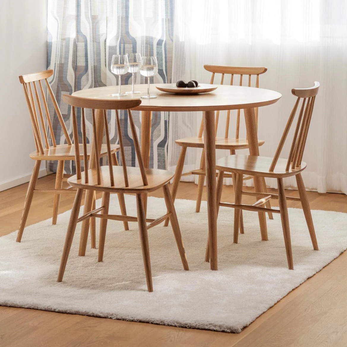 Aino ruokapöytä Ø100 cm, tammi nordic - Image 2