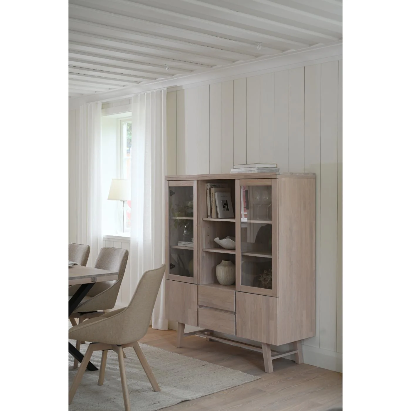 Alison tuoli valkolakattu tammijalka / vaalea beige kangas - Image 10