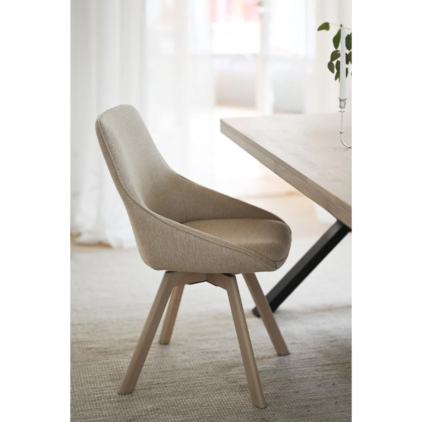 Alison tuoli valkolakattu tammijalka / vaalea beige kangas - Image 13