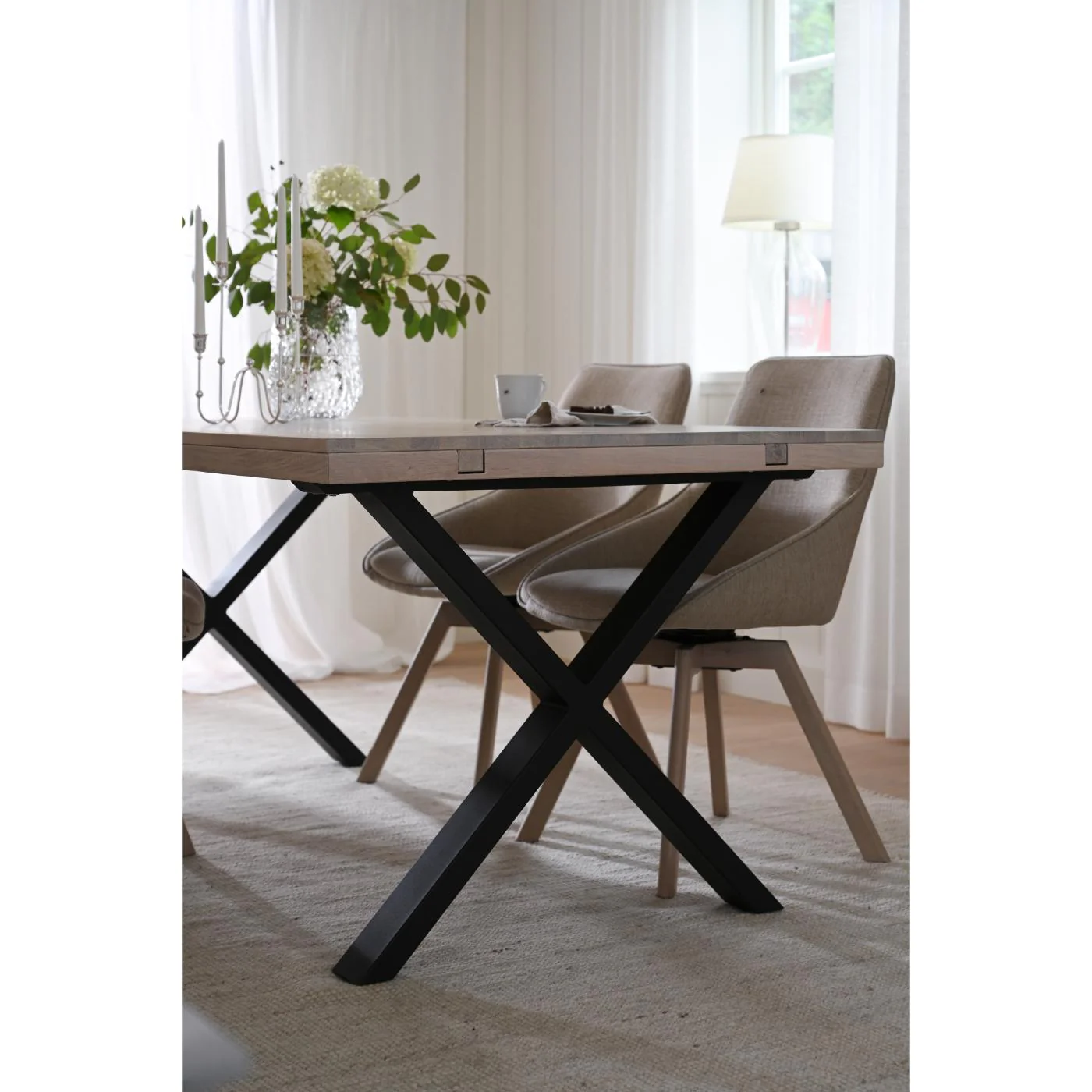 Alison tuoli valkolakattu tammijalka / vaalea beige kangas - Image 15